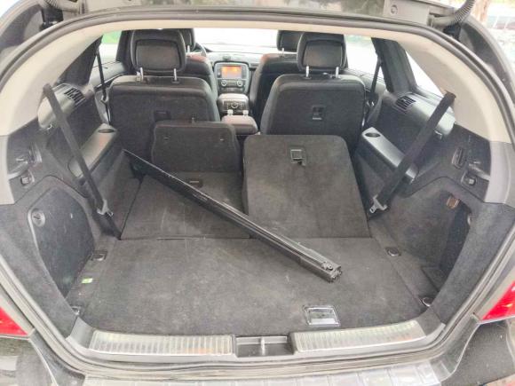 [广州·粤A] 二手奔驰奔驰R级2014款 R 400 4MATIC 商务型