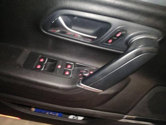 [济南·鲁A] 二手大众一汽-大众CC2013款 1.8TSI 豪华型