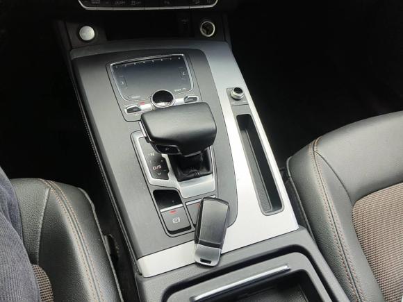 [上海·沪A] 二手奥迪奥迪Q5L2018款 40 TFSI 荣享时尚型 国V