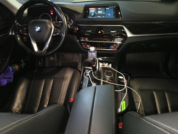 [济南·鲁A] 二手宝马宝马5系2018款 528Li 上市特别版