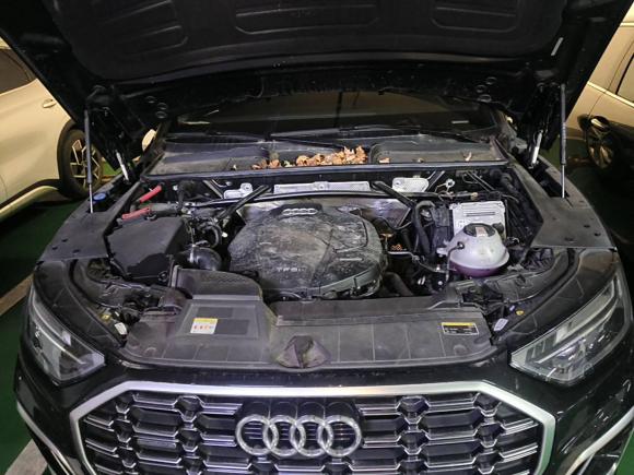 [南京·苏A] 二手奥迪奥迪Q5L2022款 40T 豪华动感型