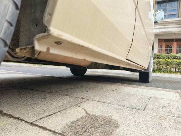 [南通·苏F] 二手福田风景G72017款 2.0L长轴商运版厢货高顶6座4Q20M