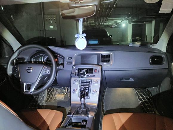 [合肥·皖A] 二手沃尔沃沃尔沃S602019款 S60L 改款 T5 智进进阶版