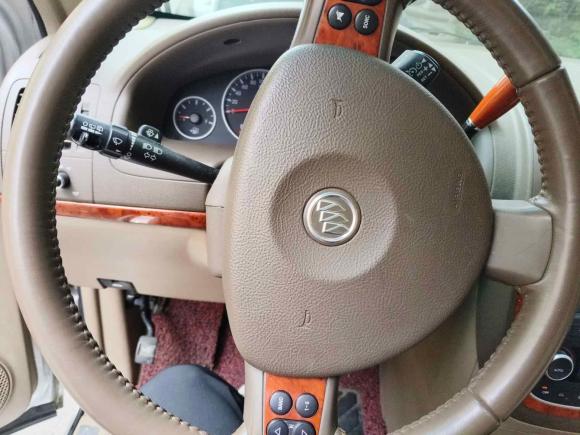 [成都·川A] 二手别克别克GL82006款 陆尊 3.0L XT 导航版