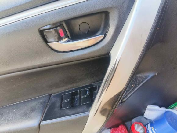 [温州·浙C] 二手丰田雷凌2017款 改款双擎 1.8H GS E-CVT精英天窗版 国V