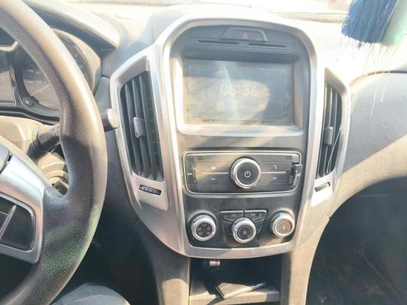 [南通·苏E] 二手江铃域虎32018款 2.5T柴油两驱进取版标准轴距