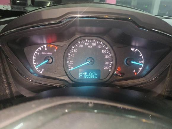 [南京·苏A] 二手福特福睿斯2015款 1.5L 自动时尚型