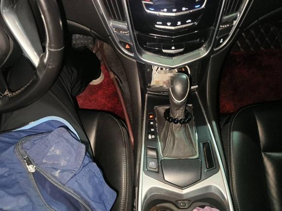 [上海·沪C] 二手凯迪拉克凯迪拉克SRX2013款 3.0L 舒适型