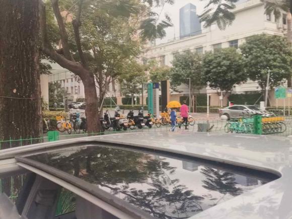 [深圳·粤B] 二手奔驰奔驰E级2012款 E 300 L 优雅型