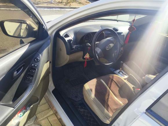 [青岛·鲁B] 二手现代悦动2011款 1.6L 自动舒适型