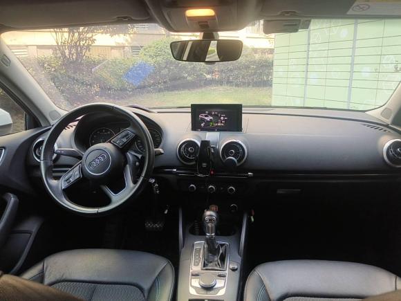 [上海·沪D] 二手奥迪奥迪A32018款 30周年年型 Sportback 35 TFSI 时尚型