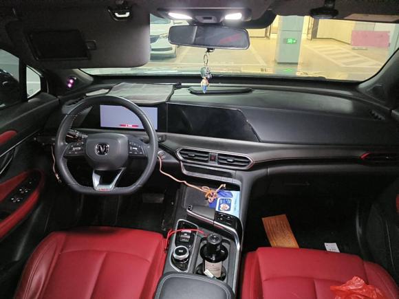 [常州·苏D] 二手长安长安UNI-T2020款 1.5T 尊贵型