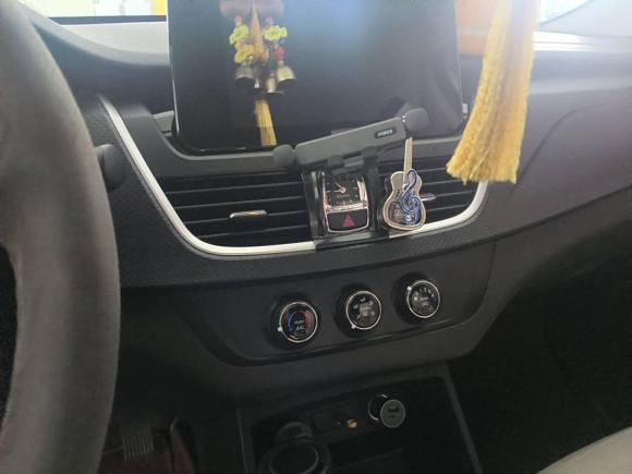 [上海·皖N] 二手宝骏宝骏7302021款 1.5L 手动时尚型 7座