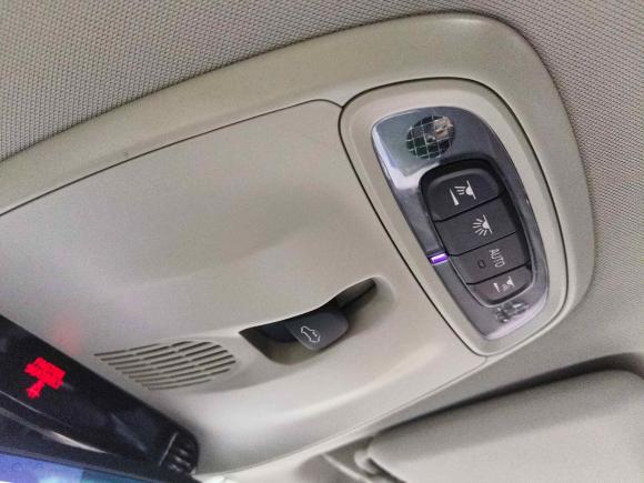 [武汉·鄂A] 二手沃尔沃沃尔沃V402016款 T3 智逸版