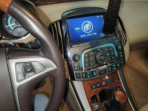 [深圳·粤B] 二手别克君越2011款 2.4L SIDI豪华版