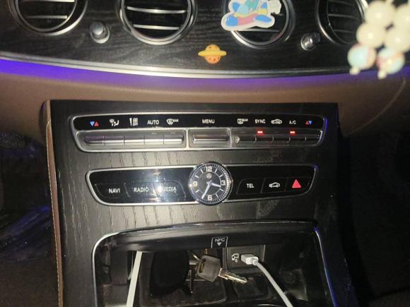 [嘉兴·浙F] 二手奔驰奔驰E级2018款 E 200 L 运动型