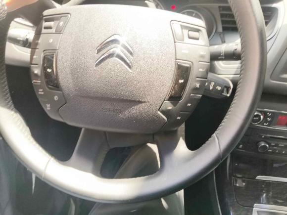 [上海·沪A] 二手雪铁龙雪铁龙C52014款 2.0L 自动尊享型