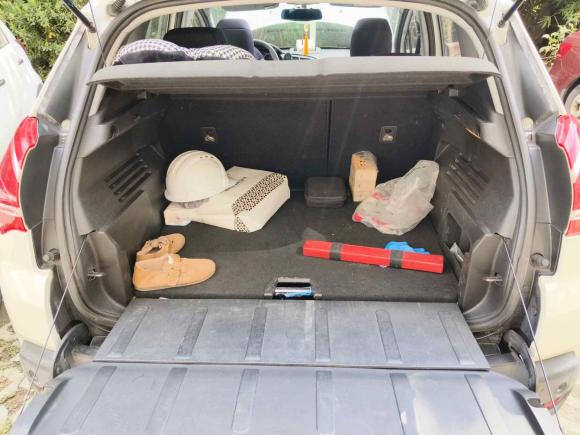 [无锡·苏B] 二手标致标致30082015款 2.0L 自动经典版