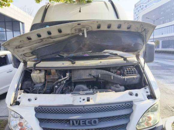 [杭州·浙A] 二手依维柯依维柯褒迪2013款 2.5T-V39 箱货高顶