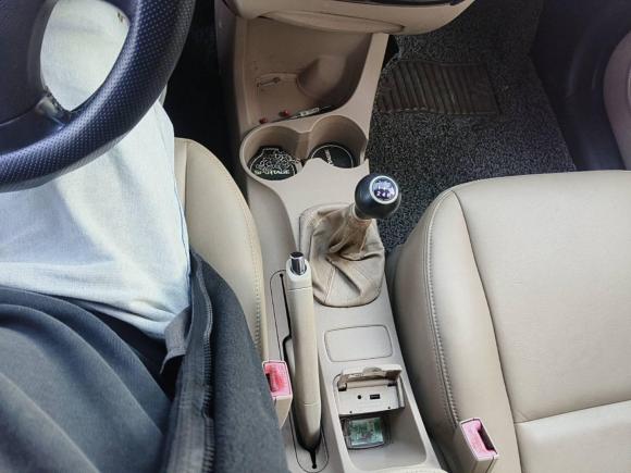 [嘉兴·浙F] 二手起亚狮跑2013款 2.0L 手动两驱版GL