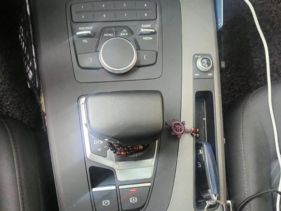 [上海·沪F] 二手奥迪奥迪Q5L2018款 40 TFSI 荣享进取型 国VI