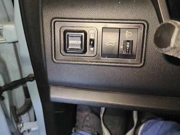 [杭州·浙A] 二手华晨新日华晨新日i032021款 318km 31.45kWh