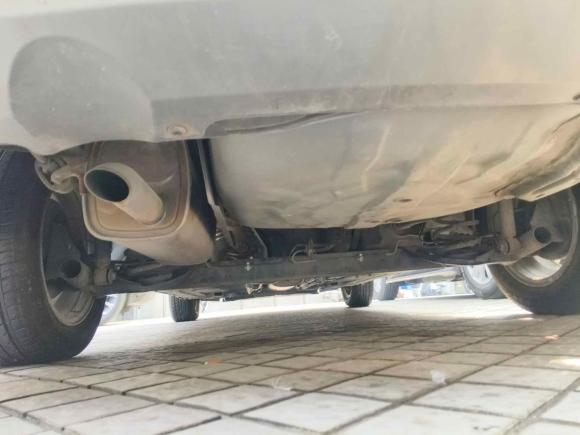 [上海·沪K] 二手日产骊威2010款 劲逸版 1.8L 自动标准型