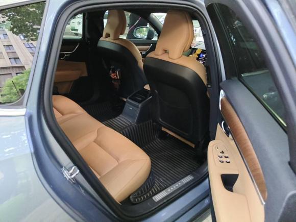 [武汉·鄂A] 二手沃尔沃沃尔沃S90插电式混动2020款 T8 E驱混动 智逸豪华版