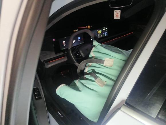 [深圳·粤B] 二手岚图汽车岚图追光2023款 四驱标准版