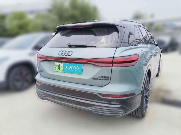 [上海·沪A] 二手奥迪奥迪Q5 e-tron2023款 40 e-tron 星耀型 机甲套装