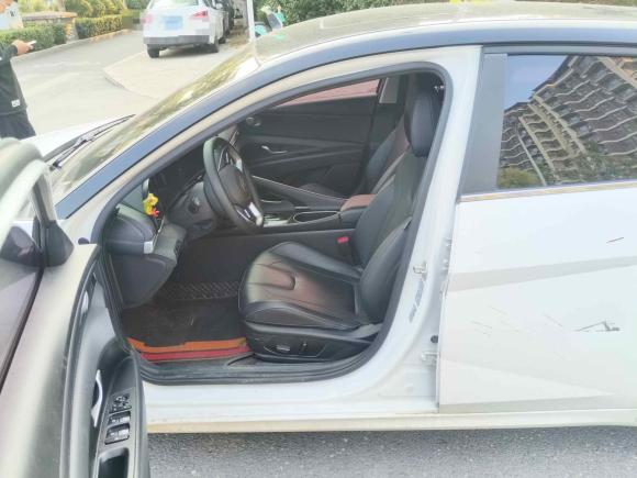 [济南·鲁A] 二手现代伊兰特2022款 1.5L CVT LUX尊贵版