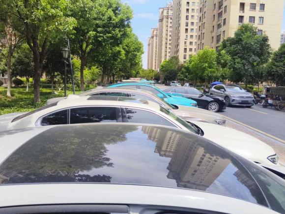 [杭州·浙B] 二手长安长安UNI-V2022款 1.5T 尊贵型