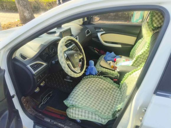 [宁波·浙B] 二手长安悦翔V72016款 1.6L 手动乐享型 国V