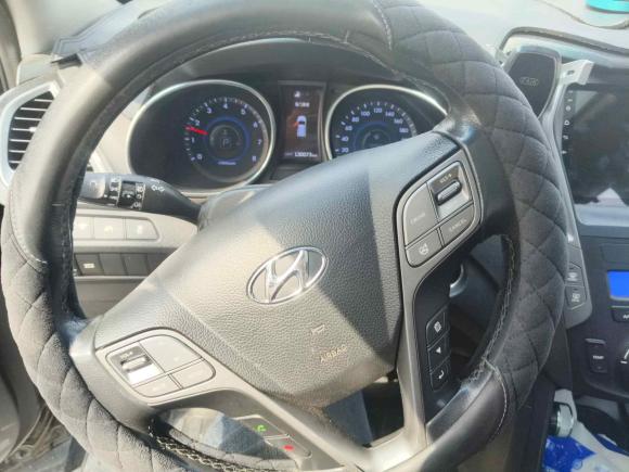 [青岛·鲁U] 二手现代胜达2013款 2.4L 自动两驱智能型