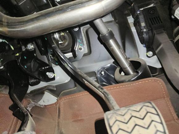 [济南·鲁A] 二手哈弗哈弗H62017款 红标 运动版 1.5T 手动两驱精英型