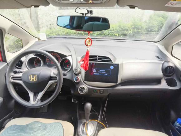 [广州·粤S] 二手本田飞度2011款 1.3L 自动舒适版