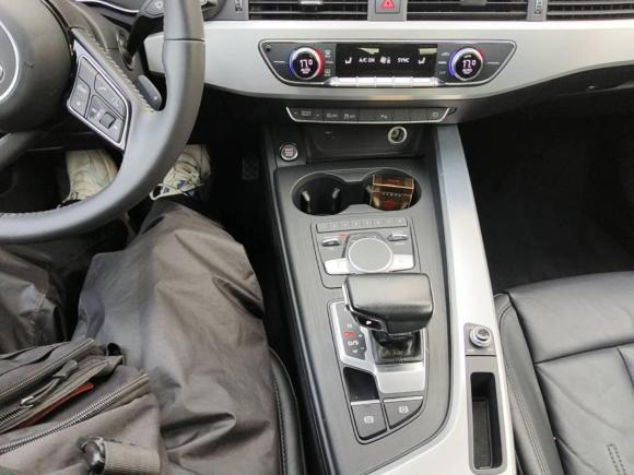 [合肥·皖S] 二手奥迪奥迪A4L2018款 30周年年型 40 TFSI 时尚型