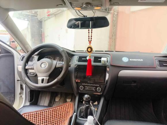 [青岛·鲁B] 二手大众速腾2014款 改款 1.4TSI 手动豪华型