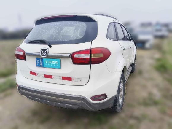 [上海·沪A] 二手驭胜驭胜S3502014款 2.4T 自动两驱柴油豪华天窗版7座