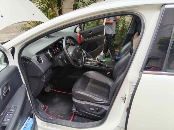 [佛山·粤X] 二手标致标致30082013款 2.0L 自动潮流版