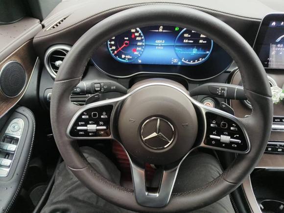 [上海·沪D] 二手奔驰奔驰GLC2022款 改款二 GLC 260 L 4MATIC 豪华型