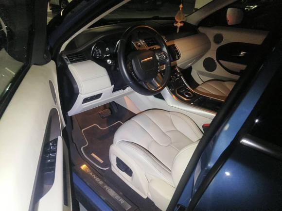 [上海·沪N] 二手路虎揽胜极光2013款 2.0T 5门耀致版