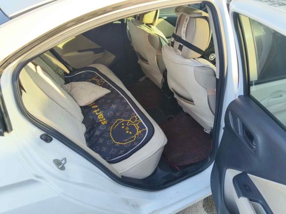 [青岛·鲁B] 二手本田锋范2015款 1.5L 手动舒适版