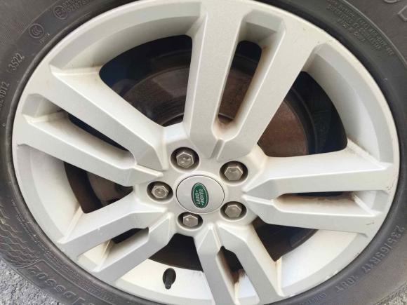 [上海·沪A] 二手路虎神行者22013款 2.2T SD4 SE柴油版