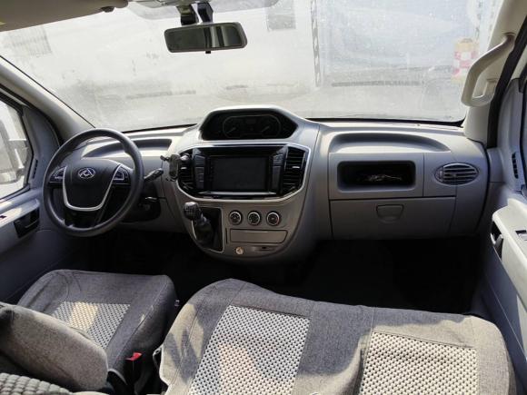 [无锡·苏B] 二手大通新途V802023款 2.0T 手动经典傲运通短轴中顶5/6座