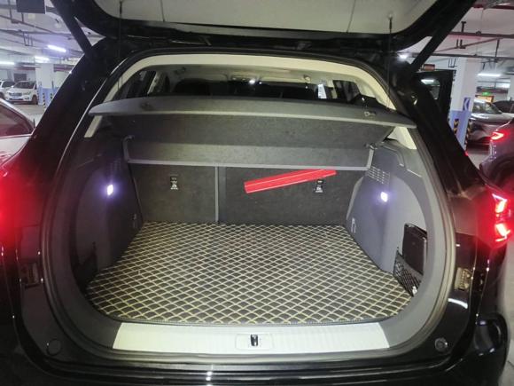 [宁波·吉A] 二手红旗红旗HS52019款 2.0T 智联旗享版