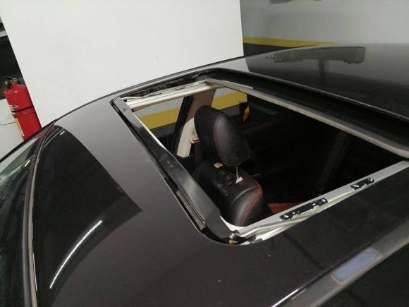 [广州·粤A] 二手马自达马自达62013款 2.0L 自动时尚型