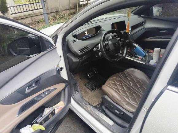 [杭州·浙A] 二手标致标致50082017款 380THP 7座豪华GT版