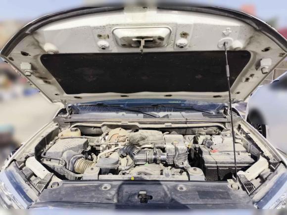 [青岛·鲁B] 二手大通大通T702019款 2.0T柴油自动两驱豪华型长箱高底盘