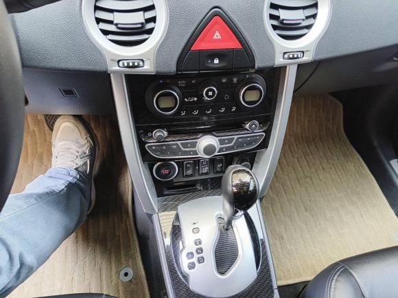 [武汉·鄂A] 二手雷诺科雷傲2010款 2.5L 四驱豪华型